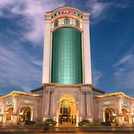 San Pedro Garza Garcia Safi Royal Luxury Valle מראה חיצוני תמונה The Green Tower