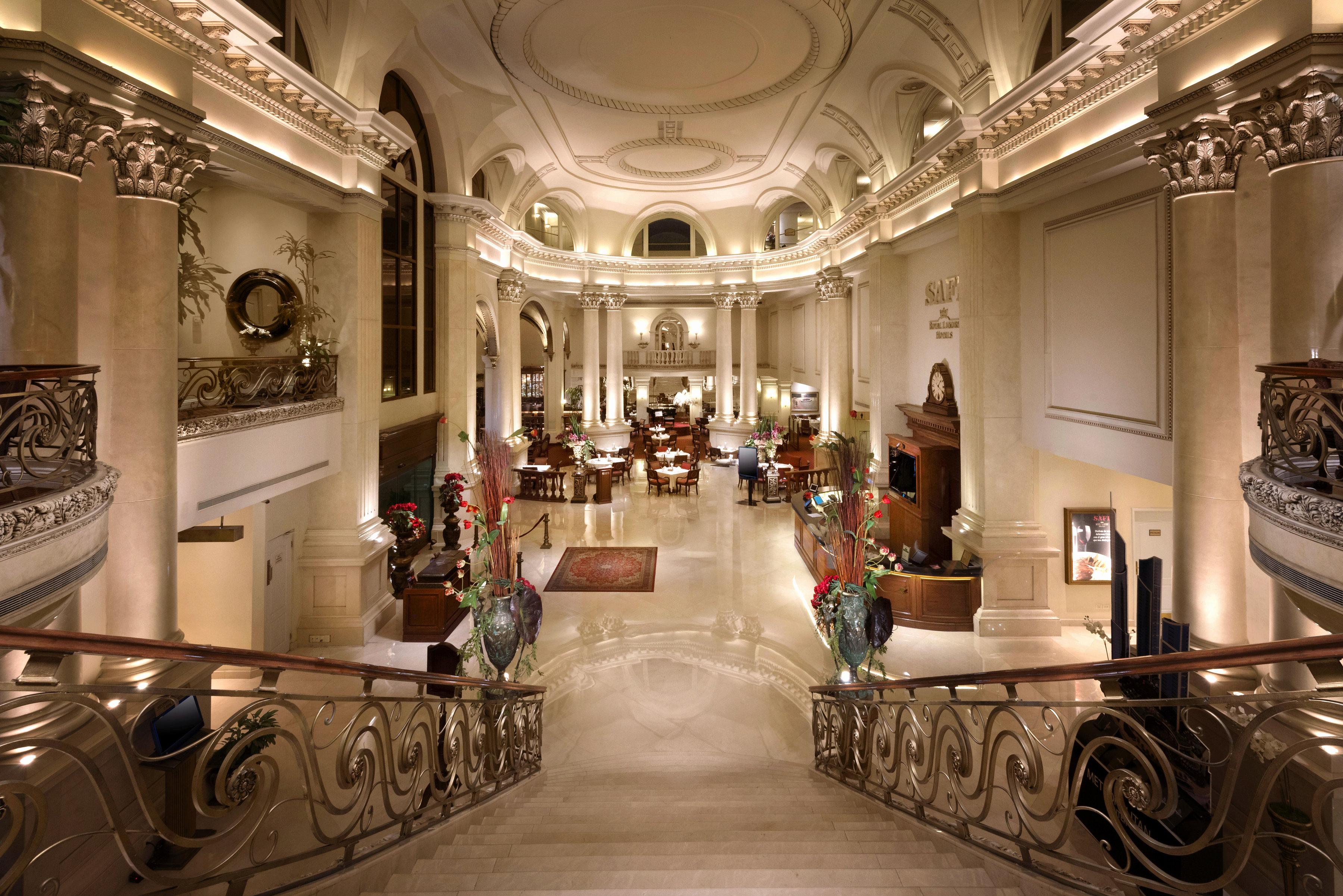 San Pedro Garza Garcia Safi Royal Luxury Valle מראה חיצוני תמונה The lobby of the Four Seasons Hotel