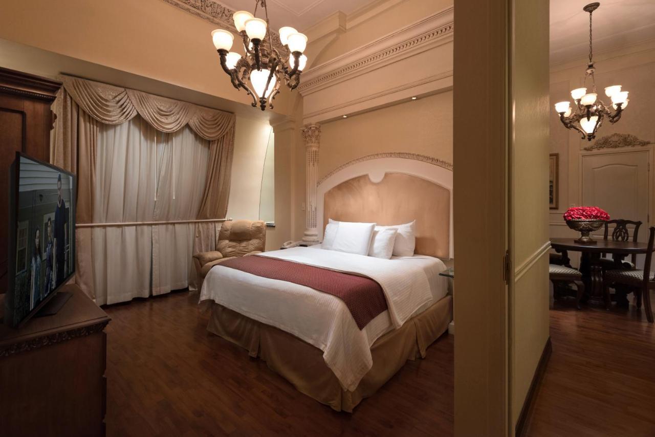 San Pedro Garza Garcia Safi Royal Luxury Valle מראה חיצוני תמונה A bedroom at the hotel