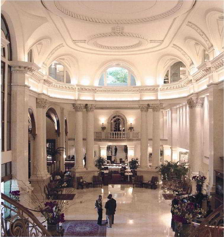 San Pedro Garza Garcia Safi Royal Luxury Valle מראה חיצוני תמונה The lobby of the hotel